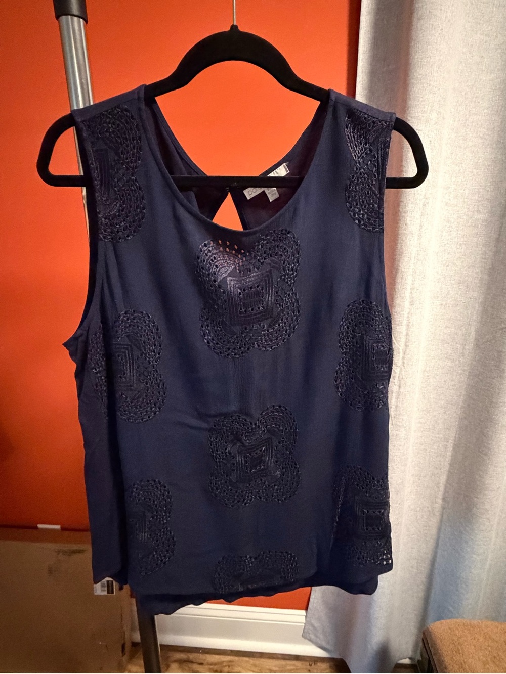 Sleeveless Navy Embroidered Shell Top - Brand: pale sky